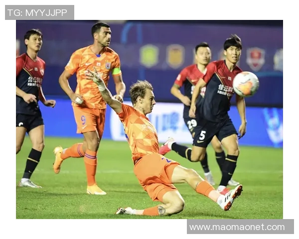 鲁能与富力精彩对决回顾比赛集锦尽览赛场风云与精彩瞬间