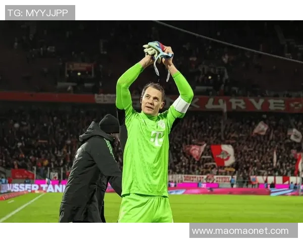 诺伊尔:从守门员到传奇,探寻足球世界的铁血精神与无畏勇气