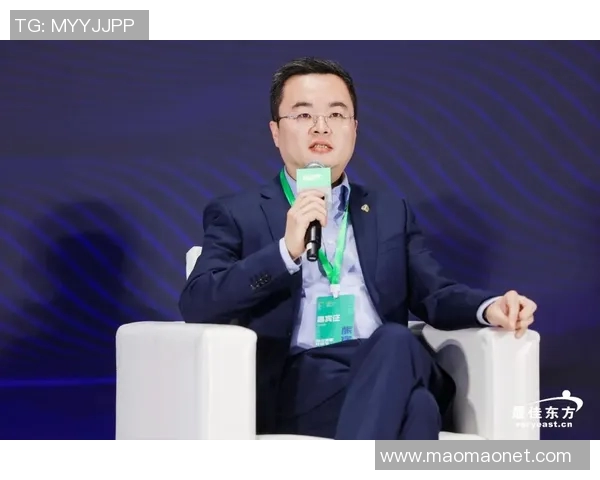 深度对话周强探讨足球人生与职业生涯的精彩瞬间与挑战